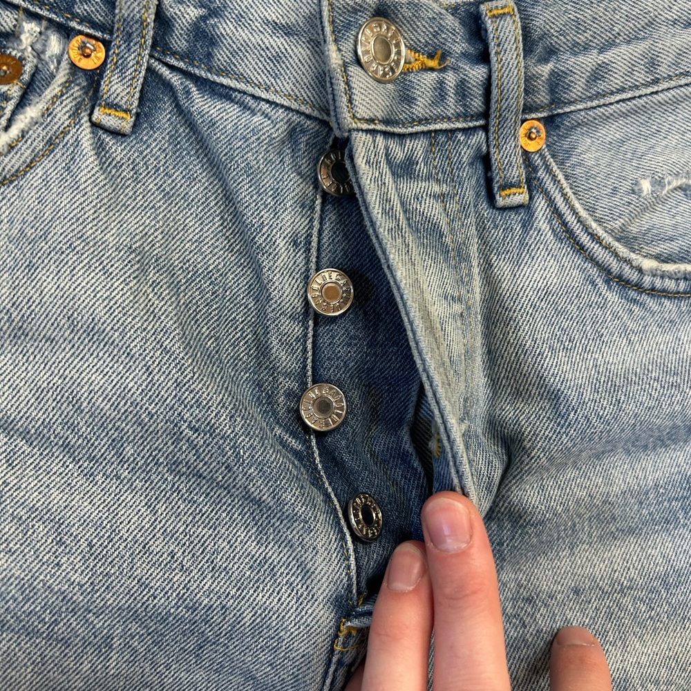 AGOLDE Denim Shorts Sz 25, 2” Inseam High Rise Distressed - Picture 4 of 8